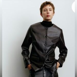 H&M COATED JACKET NWT Sz LARGE